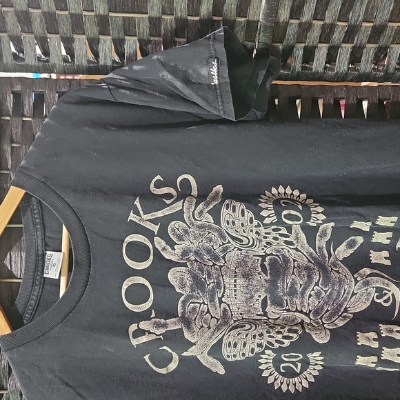 🍄6/36🍄 crooks n castles tshirt - Picture 3 of 7